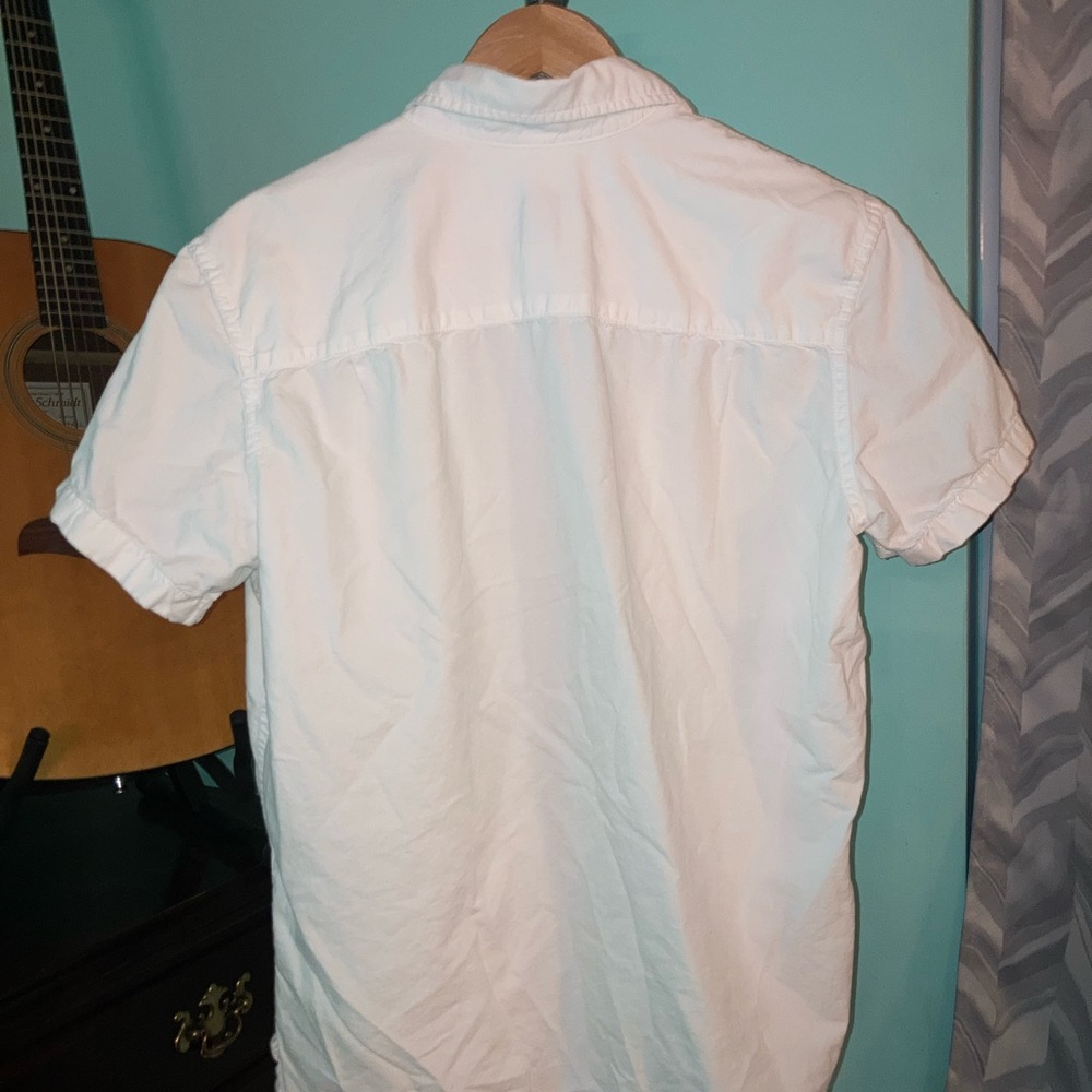 White American Eagle button down